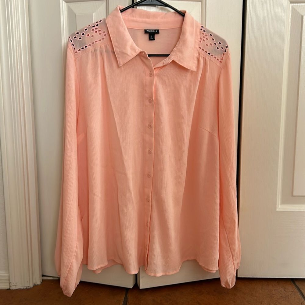 ****** 5 for $25 Torrid Long Sleeve Blouse with Embroidery on Shoulders